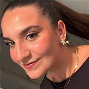 Profesora de apoyo escolar especializado en clases para niños de forma presencial u online